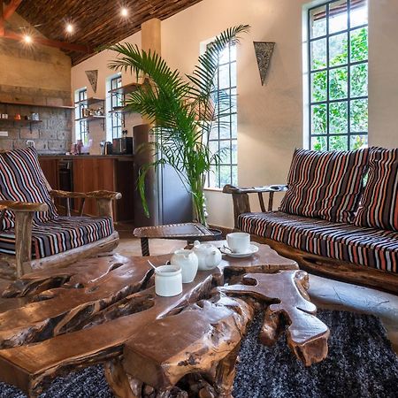 Ferienwohnung The Jungle Oasis With Heated Pool Nairobi Exterior foto