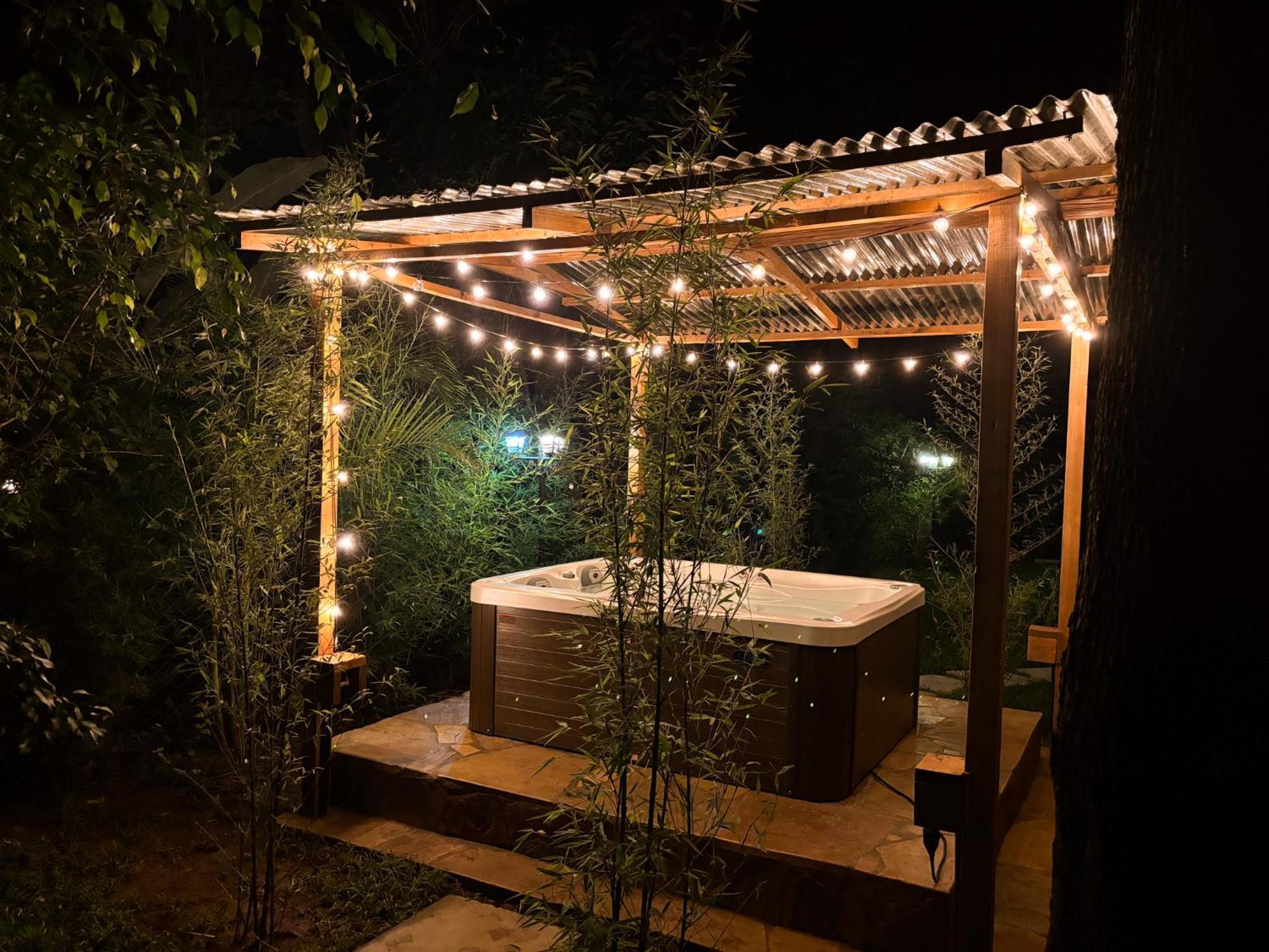Ferienwohnung The Jungle Oasis With Heated Pool Nairobi Exterior foto